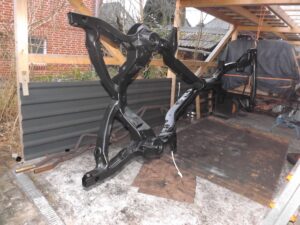 Brantho-Korrux_3in1_Achshalterung_Buick_Riviera