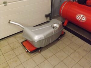 Brantho-Korrux_3in1_Tank_Buick_Riviera