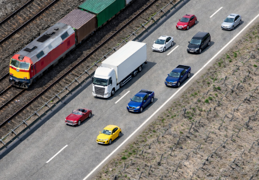 Auf-Strasse-und-Schiene_520x361px WEB